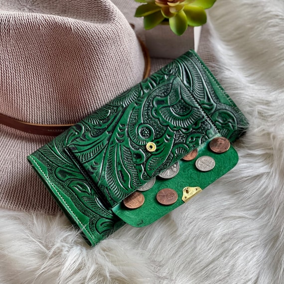 Handmade Leather Wallet for Women: Personalized Tooled Design,  Floral design