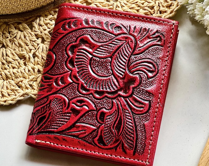 Small Leather Wallet for Women • Handmade Minimalist Wallet • Cute Personalized Wallet Gift • Sustainable Boho Style