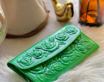IVTG Women's Genuine Leather Wallet - Vintage Embossed Cowhide Long Purse, Retro Green - View #12