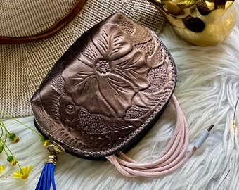Handmade Leather Zipper pouch • small bag for purse • Jewelry Pouch • Small gifts