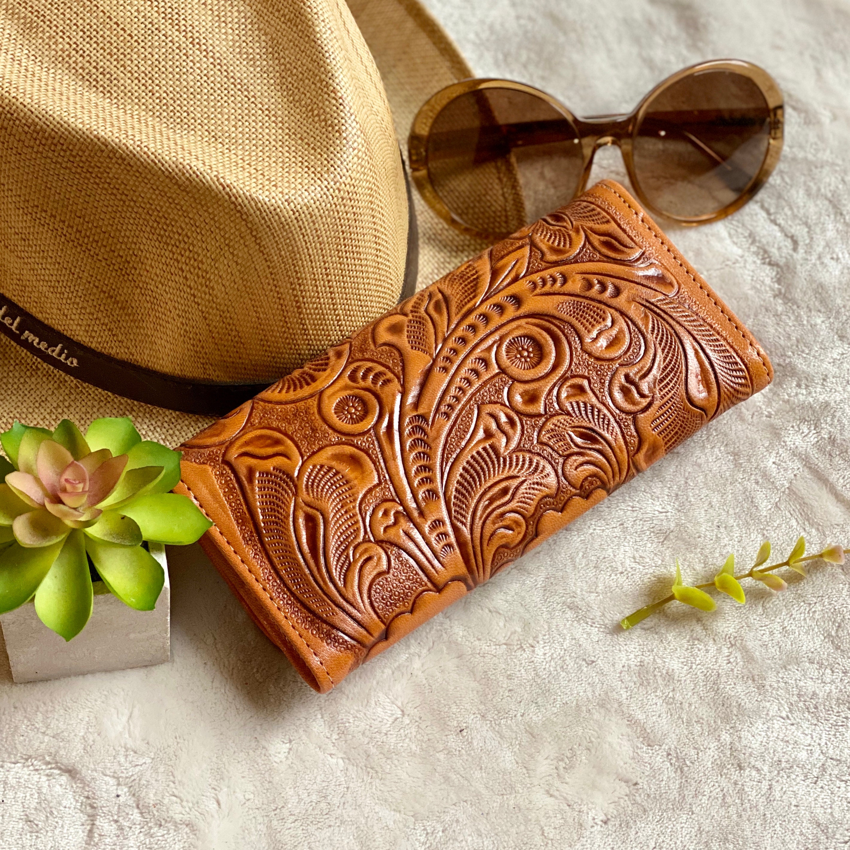Boho Leather Wallet IUCN Water