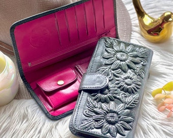 Sunflower Leather Wallet for Women – Embossed Bifold, Cute Floral Design, Handmade Gift
