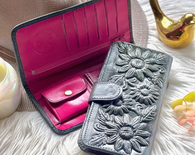 Sunflower Leather Wallet for Women – Embossed Bifold, Cute Floral Design, Handmade Gift
