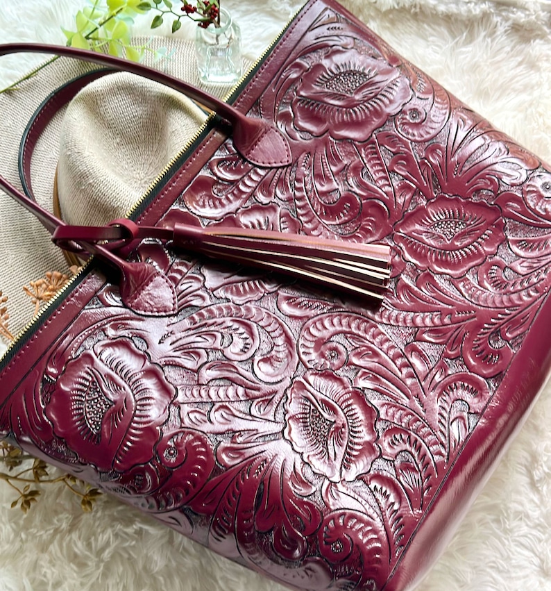 zipper tote bag	large tote bag	floral tote	leather tote bag	personalized gifts	tote bag for women	bags for women	tote purse	tooled leather tote	womens tote bag	SalyLimonUSA	large leather tote	purse with zipper