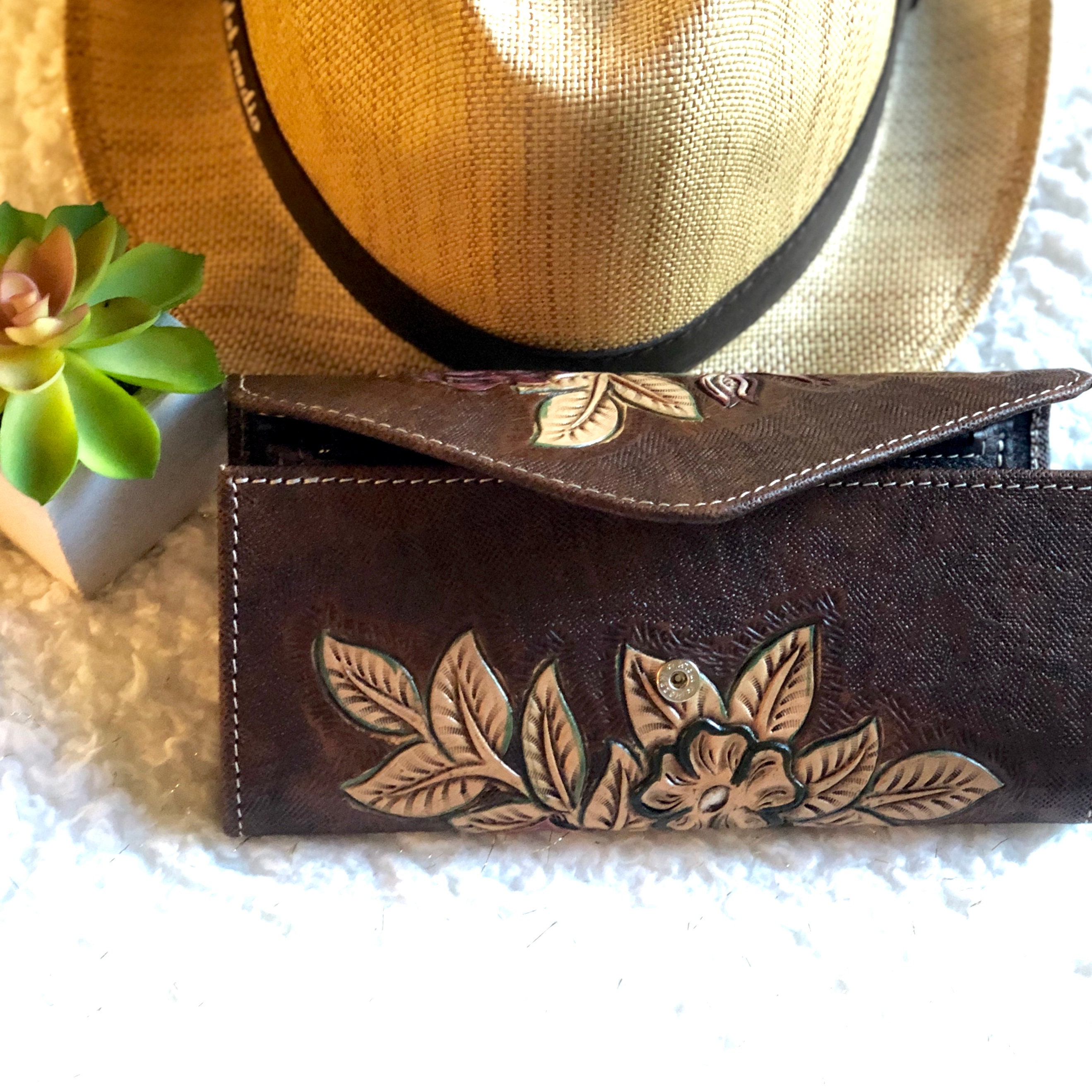 Tooled Leather Wallet*Roses Wallet*Leather Woman Wallet*Flowers Wallet