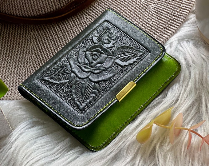 Small Leather Wallet for Women • Minimalist Embossed Rose Design • Personalized Gift for Mom or Anniversary