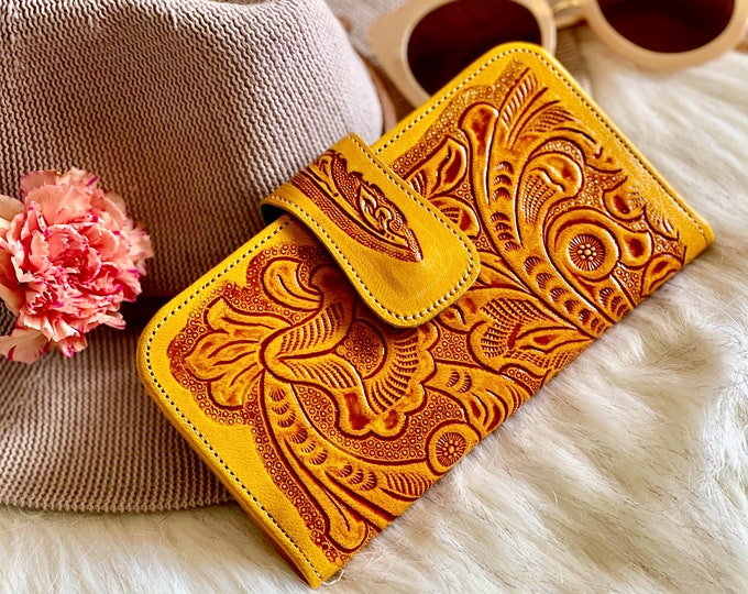 Handmade sustainable authentic leather women wallets • Tooled bohemian wallets • Gifts for her