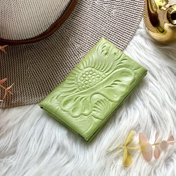 Embossed Leather Business Card Holder: Personalized Key Ring Wallet