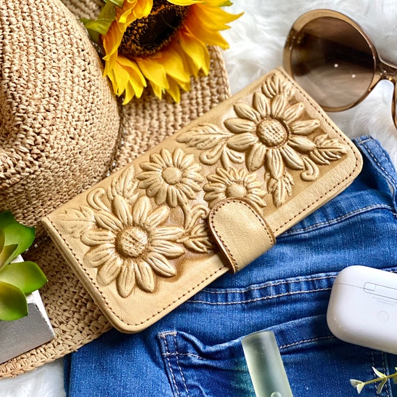 Handcrafted Sunflower Leather Wallet: Bohemian Style Women's Wallet