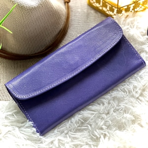 Leather Wallets for Women • Engraved wallets • Thoughtful Gifts for her
