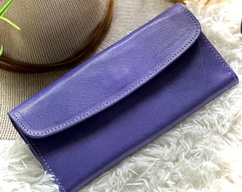 Personalized Leather Wallets for Women: Vibrant, Sustainable, and Stylish Accessories • Thoughtful Gifts