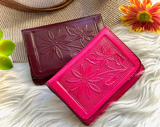 Handmade leather minimalist wallets for women • small wallet • personalized wallet • Personalized gifts