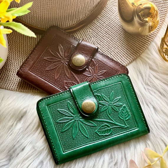 Handcrafted Slim Leather Credit Card Holder: Boho Daisy Minimalist Women's Wallet