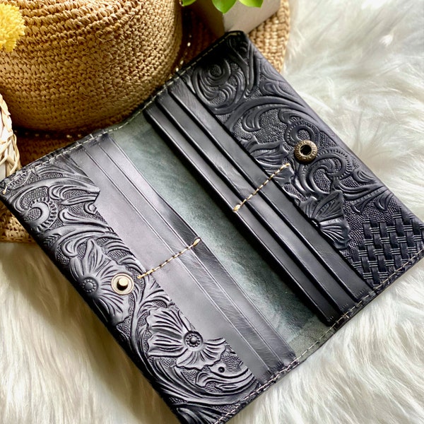 Woman Wallet • Leather Wallet • Tooled leather Wallet •  Wallet leather • Gift for woman