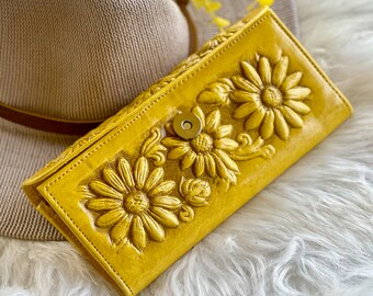 Handmade Sunflower Leather Wallet • Personalized Trifold Wallet for Women • Custom Boho Gift • Mother's Day & Birthday Present