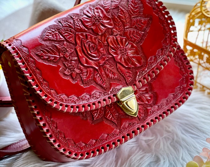 Handmade leather crossbody bag • Boho crossbody bag • Saddle bag • Leather Accessories