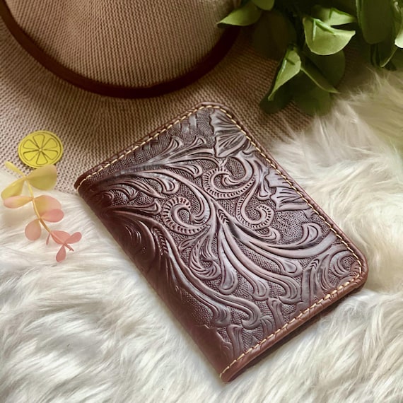 Handcrafted Leather Passport Cover: Sustainable Passport Wallet