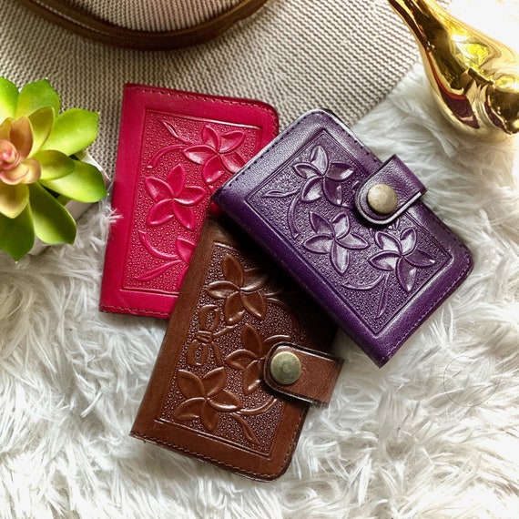 Leather Slim Credit Card Holder: Plumeria Flower Slim Wallets for Women