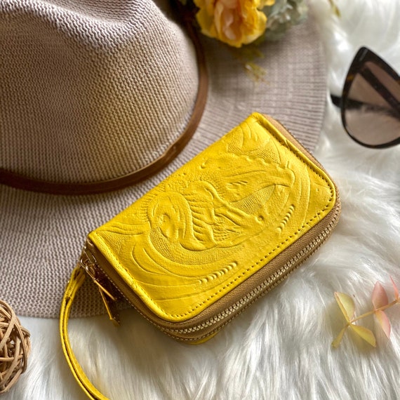 Mini wristlet wallet new arrivals