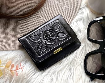 Embossed Rose Leather Card Holder Wallet for Women: Handmade Sustainable Leather