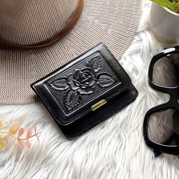 Embossed Rose Leather Card Holder Wallet for Women: Handmade Sustainable Leather