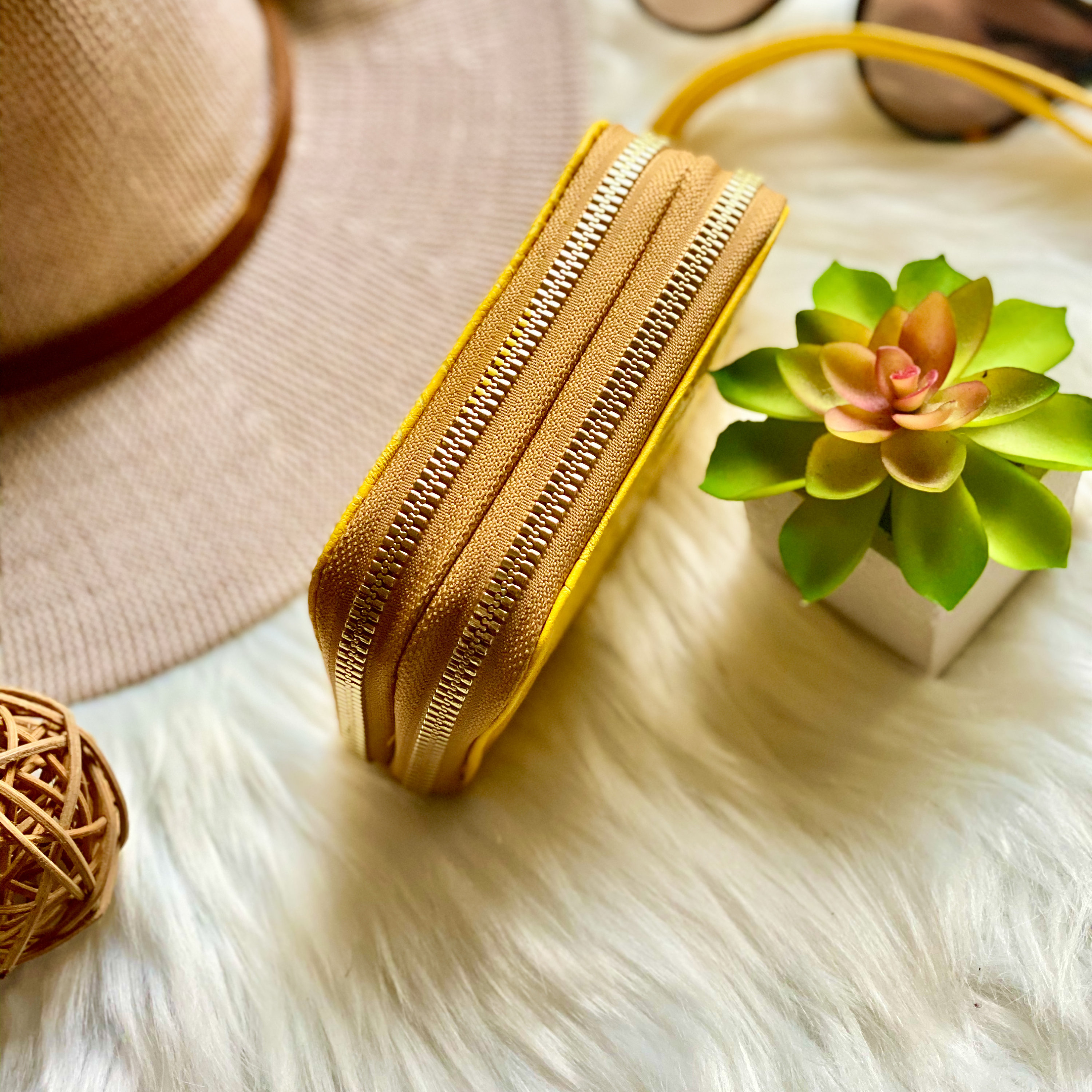 Handmade small wristlet wallet with zipper*women's wristlets wallets