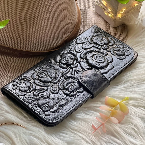 Embossed Roses Women's  Wallets • thoughtful gifts for her • Engraved Wallet