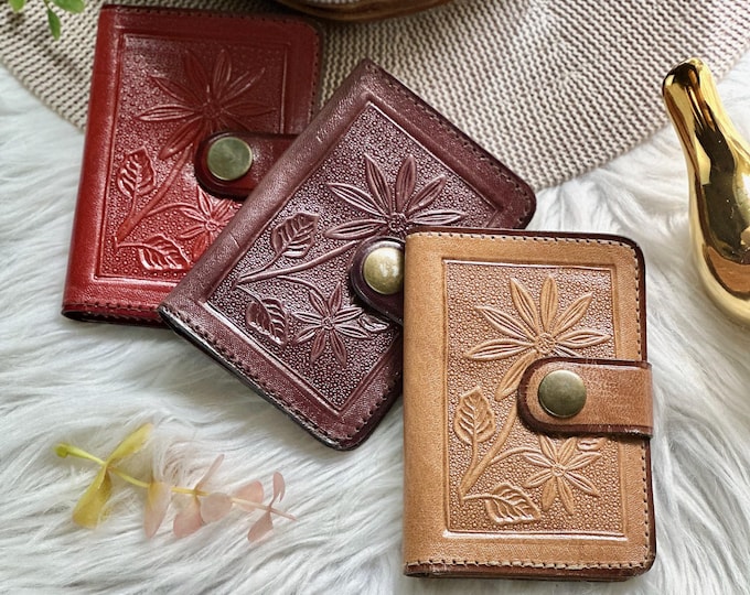 Floral Embossed Leather Card Holder Wallet: Handmade Slim Design