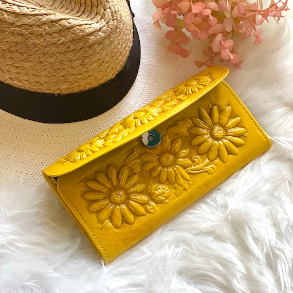 Sunflower Leather Wallet for Women – Handmade Bohemian Floral Clutch