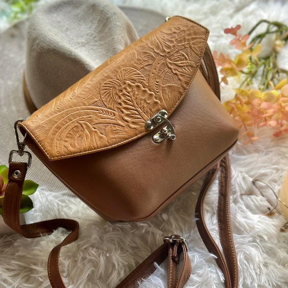 Small Leather Crossbody Bag for Women • Handmade Saddle Bag • Personalized Boho Purse