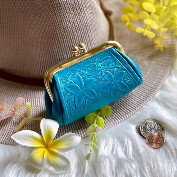 Handmade vintage style Kiss lock Frangipani or Plumeria Flower coin purse • gifts for her