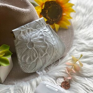 white floral leather coin purse • Tooled squeeze pouch • Leather coin pouch • leather gift for her - leather pouch - small gifts for her - personalized gifts for her