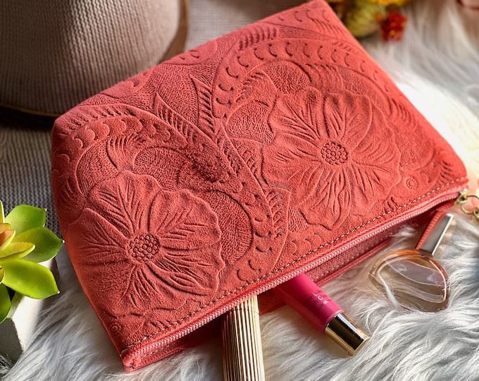 Handmade leather makeup bags • Cosmetic Bags • Gifts for her • Bridesmaid gifts