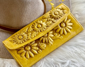 Sunflower Leather Wallet for Women • Personalized Gift for Mom • Handmade Credit Card Wallet • Floral Wallet with Zipper