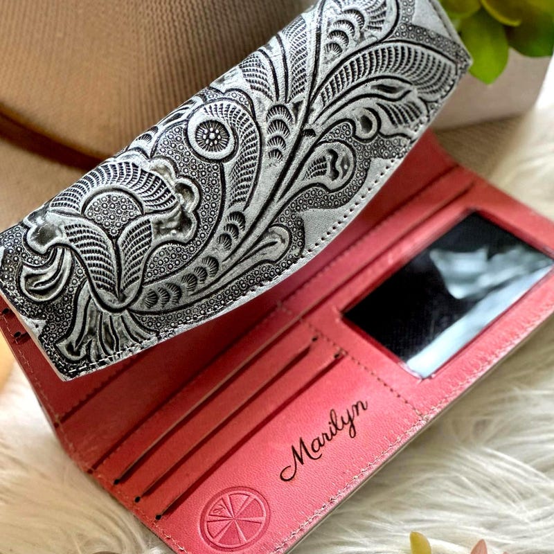 Handmade Leather Wallet for Women, Embossed Boho Wallet with ID Window, Personalized Gift for Her, Carved Leather Credit Card Holder