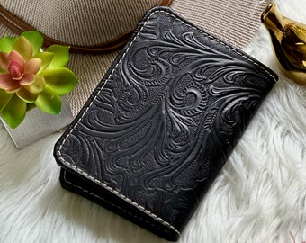 Handmade leather passport Cover • Passport Holder • Leather Gift • Passport Wallet • leather gifts