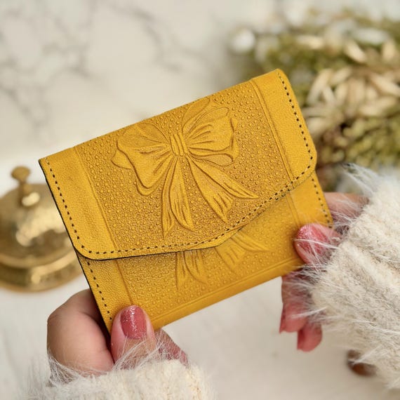 Personalized Leather Bow Wallet for Women, Handmade Bifold Wallet, Small Cute Wallet Gift for Her