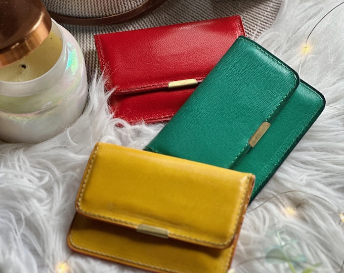 Handmade Leather Wallet for Women • Minimalist Style Small Wallet with Mirror • Gift for Her