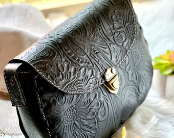 Handmade western purse • Vintage style tooled leather saddle bag • gift for her •  Saddle leather handbag