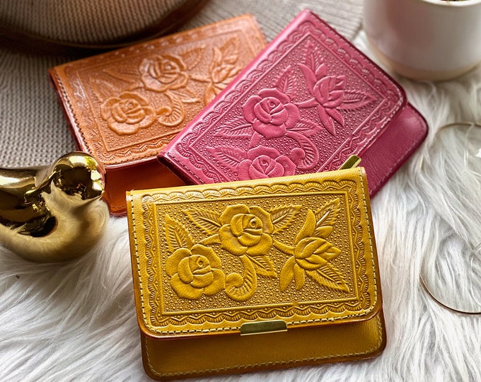 Small minimalist wallet womens • womens leather wallets • leather gifts for her