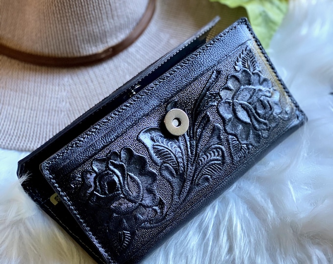 Handmade Embossed Floral Leather Wallet for Women: Sustainable Boho Style