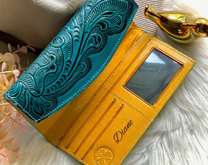 Handmade leather wallets for women • Meaningful gifts • christian gift