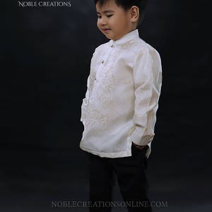 BARONG TAGALOG with Inner Lining Philippine National Costume FILIPINIANA Formal Dress For Kids Beige NCVON1 画像 3
