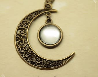 "Gealai" Moon Celtic necklace