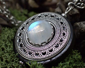 Collier de Protection Pendentif 'Amddiffyn', en Bois et Labradorite Blanche, Talisman Amulette