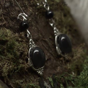 Boucles d'Oreilles Elfe Noire Jaspe Estampes en Laiton Silver-Filled Massif puis vieillii & patiné avec un traitement anti-ternissement image 5