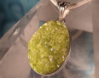 Super High Vibrational REIKI Infused RARE Angel Aura Peridot Druzy 925 Silver Pendant