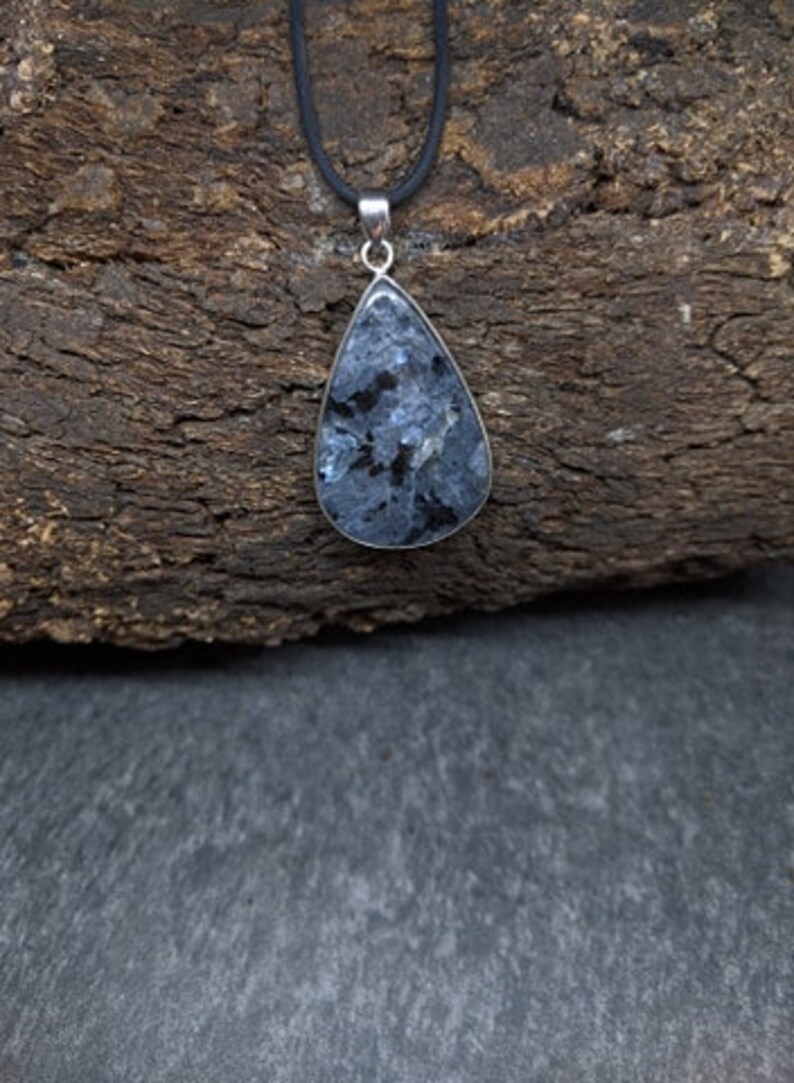 High Vibrational Larvikite Black Moonstone 925 Silver Pendant Bild 2