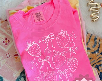 Strawberry collage Bow Summer Spring Grand Millennial fruit Png Digital Design garden Trendy Minimalist Sweatshirt plant lover cottage core