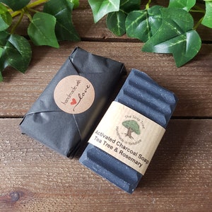 Activated Charcoal Soap: Tea Tree & Rosemary, Vegan, Palm Oil Free imagen 3